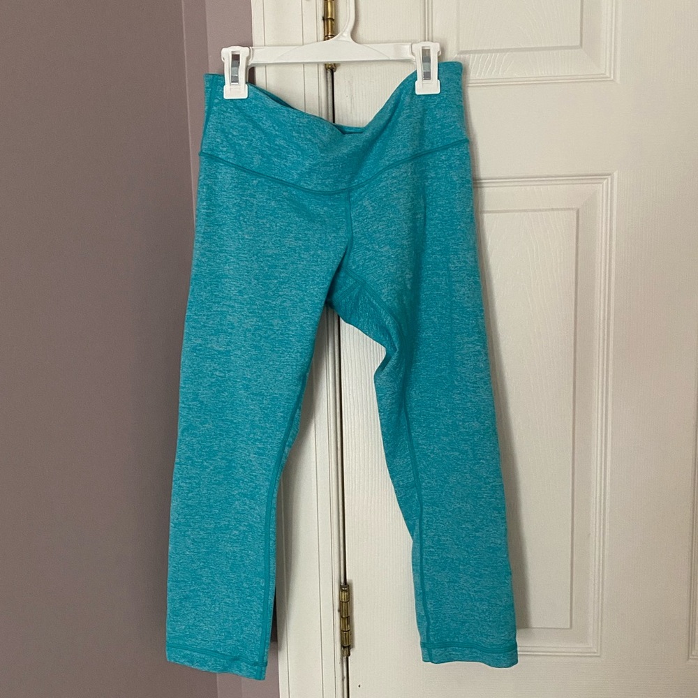Lululemon Cropped Mid-rise Leggings